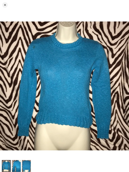 Sweaters - Blue Crewneck Women's Sweater vintage no tags stained size small